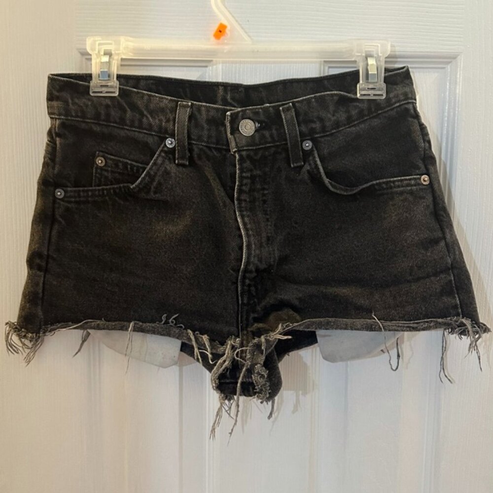 Levis Mid-Rise Black Distressed Shorts